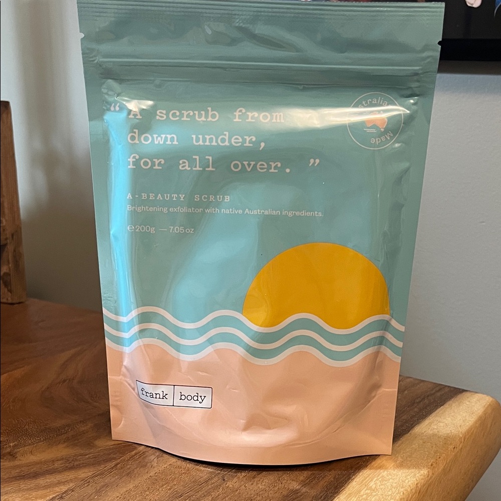 Frank Body A-Beauty Scrub/ Brightening Exfoliator